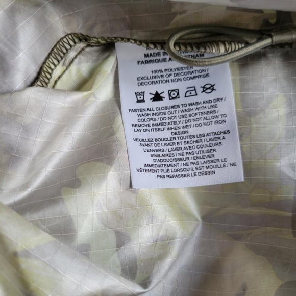 Nike Women’s Oversized Fit Jacket XXL - Picture 5 of 12